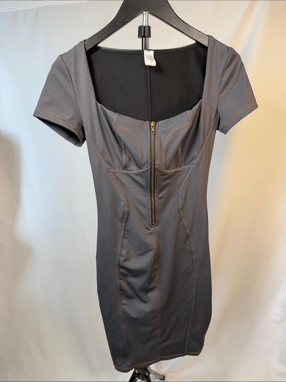 NWOT POPILUSH Gray Zip-Front Bodycon Mini Dress lined with fitted open shorts.